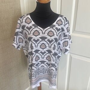 JM Collection Black and White Geometric Short Sleeve Top